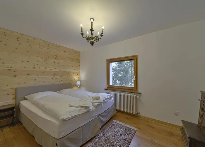 Hotel Chesa Ilaria - *